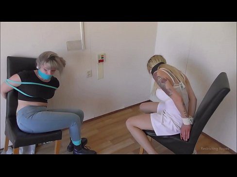 ❤️ Woledzera / womangidwa komanso wotsekeredwa / msungwana wovutika Zolaula zolaula ny.assistirhentai.ru
